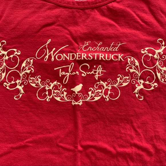 Taylor Swift Tee!! - Picture 2 of 3